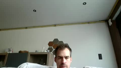 loonelyy online show from 20, 6, 2026