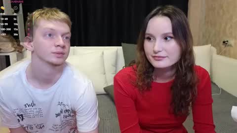 Jean and Isa right couple Mark and Eva left couple online show from 8, 3, 2025