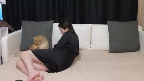 Jean and Isa right couple Mark and Eva left couple online show from 22, 10, 2025