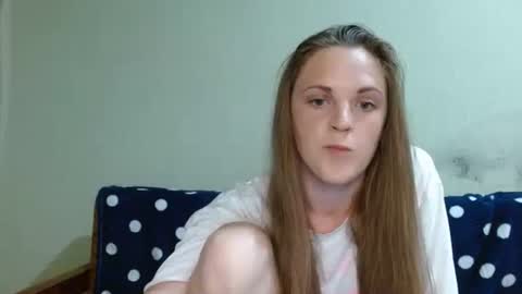 Snapshot of lora879 chatting on 16, 6, 2026 Lora online show from 16, 6, 2026
