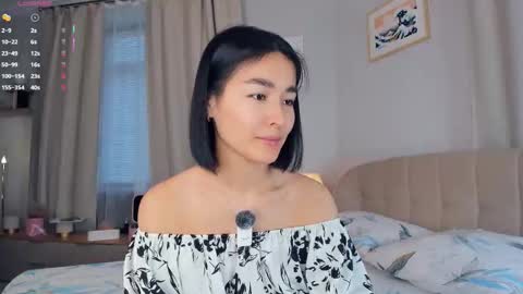 Lora control 2 min for every new Fan Club subscriber online show from 6, 11, 2025