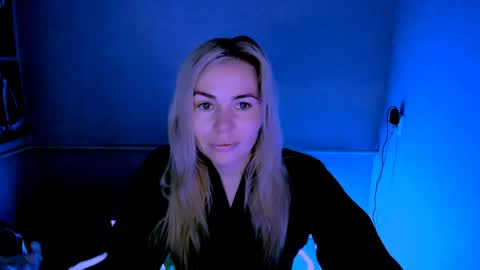 Lora online show from 27, 4, 2026