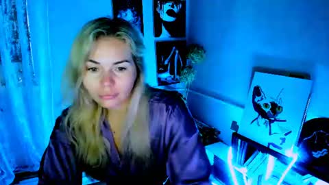 Lora online show from 24, 7, 2026
