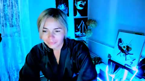 Lora online show from 4, 8, 2026