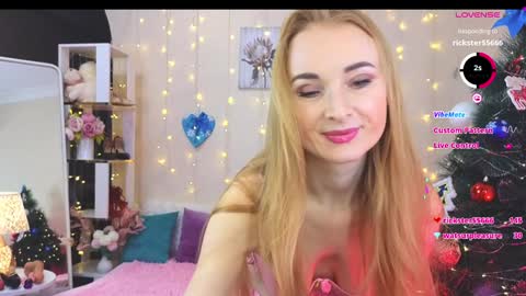 LoraColins online show from 3, 1, 2025