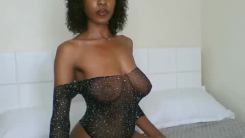 Snapshot of loraforreal chatting on 19, 2, 2025 Blackcat online show from 19, 2, 2025
