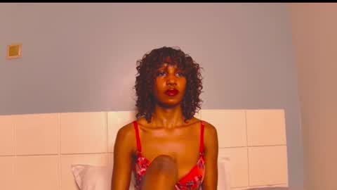 Snapshot of loraforreal chatting on 2, 11, 2025 Blackcat online show from 2, 11, 2025