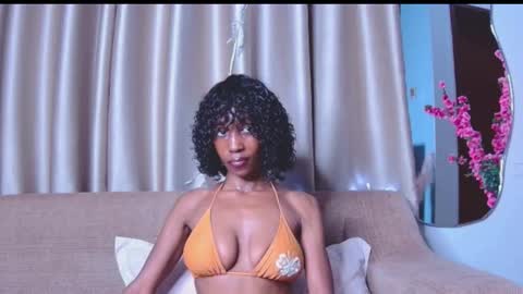 Snapshot of loraforreal chatting on 8, 3, 2026 Blackcat online show from 8, 3, 2026