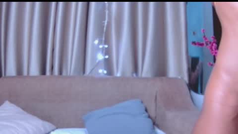 Snapshot of loraforreal chatting on 9, 3, 2026 Blackcat online show from 9, 3, 2026