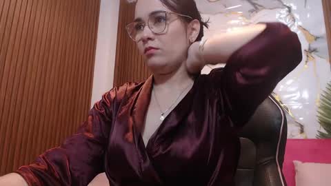 Loren online show from 5, 5, 2026