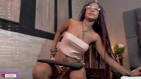 Lorena Vieira  online show from 17, 2, 2025