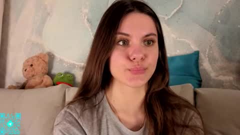 Chloe for Fan BlackHole online show from 5, 5, 2026