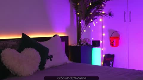 LoretteLorena online show from 28, 10, 2025