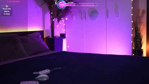 LoretteLorena online show from 9, 2, 2026