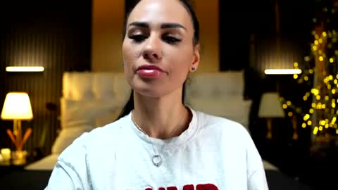 Snapshot of lorettelorenaa chatting on 11, 7, 2026 LoretteLorena online show from 11, 7, 2026