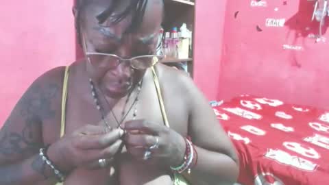 loretybighot online show from 9, 5, 2026