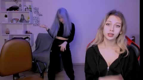 Lori online show from 2, 10, 2025