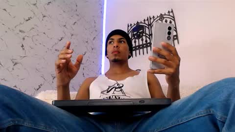 Snapshot of lorian_vikel chatting on 12, 10, 2025 Lorian Vikel online show from 12, 10, 2025