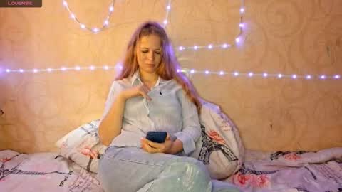 Annie online show from 24, 10, 2025