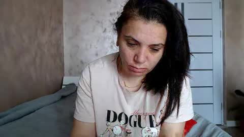 Snapshot of lorragrey chatting on 12, 5, 2026 LorraGrey online show from 12, 5, 2026