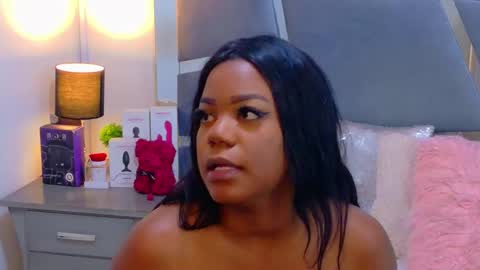 Snapshot of lorraine_johnson chatting on 11, 6, 2026 lorraine_johnson online show from 11, 6, 2026