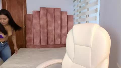 Snapshot of lou_rosse chatting on 11, 1, 2025  Lou Rosse  online show from 11, 1, 2025