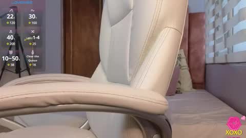 Snapshot of lou_rosse chatting on 27, 1, 2025  Lou Rosse  online show from 27, 1, 2025