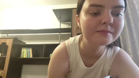 Snapshot of loudeguise chatting on 24, 6, 2026 Esma online show from 24, 6, 2026