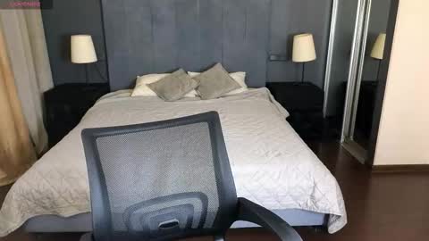 louie_evans online show from 21, 9, 2025