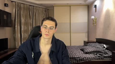 Mark online show from 14, 1, 2025