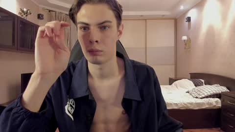 Mark online show from 30, 1, 2025