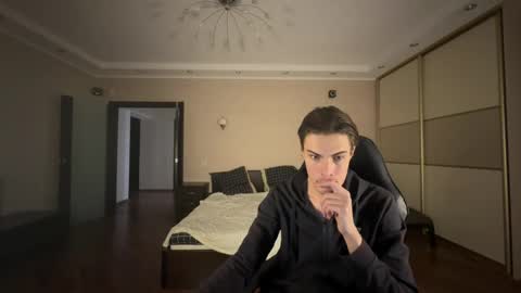 Mark online show from 20, 2, 2025