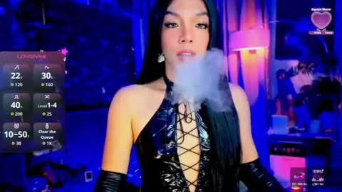 Snapshot of louisassy chatting on 13, 7, 2026 Louisa online show from 13, 7, 2026