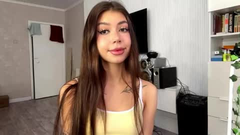 Snapshot of louiswawrzyniak chatting on 12, 3, 2026 Flora online show from 12, 3, 2026