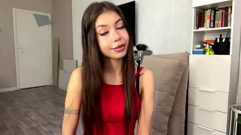 Snapshot of louiswawrzyniak chatting on 15, 3, 2026 Flora online show from 15, 3, 2026