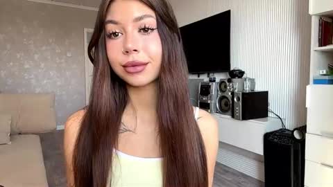 Snapshot of louiswawrzyniak chatting on 22, 3, 2026 Flora online show from 22, 3, 2026