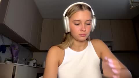 Snapshot of lourapimenta chatting on 5, 3, 2026 Eliza online show from 5, 3, 2026