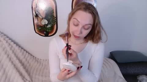 love bella  online show from 7, 5, 2026