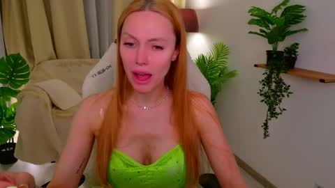 Snapshot of love_call chatting on 2, 5, 2026 love_call online show from 2, 5, 2026