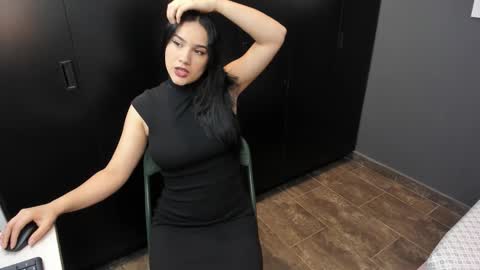 Snapshot of love_kris chatting on 31, 10, 2025 Kristen LoveBerry online show from 31, 10, 2025