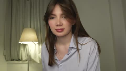 Snapshot of love_machine_ chatting on 4, 3, 2025 Sofi online show from 4, 3, 2025