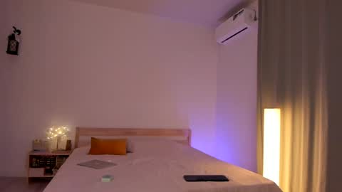 Snapshot of love_melody chatting on 15, 10, 2025            online show from 15, 10, 2025