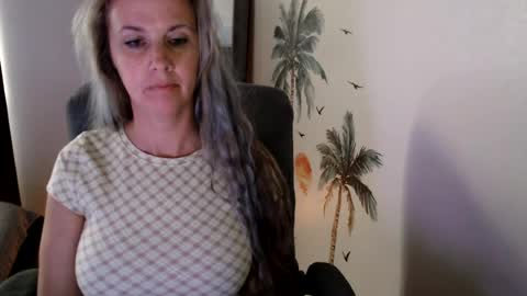 LoVe On  online show from 7, 8, 2026