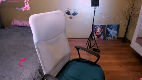Snapshot of loveboys1993 chatting on 26, 9, 2025 cat-girl online show from 26, 9, 2025