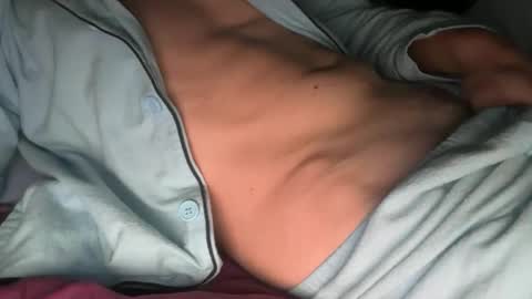 Snapshot of lovecoquin chatting on 11, 11, 2025 lovecoquin online show from 11, 11, 2025