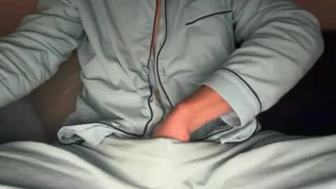 Snapshot of lovecoquin chatting on 14, 12, 2025 lovecoquin online show from 14, 12, 2025