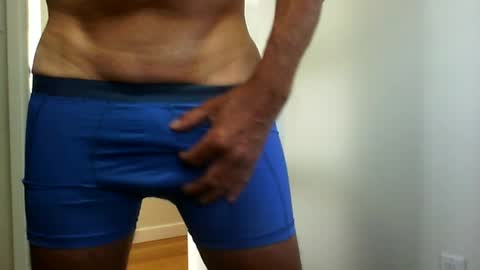lovehairyone online show from 11, 5, 2026