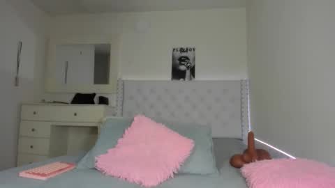 Val online show from 5, 12, 2025