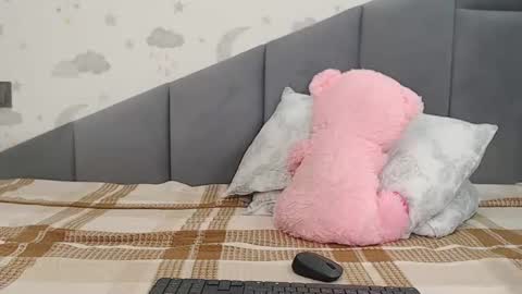 lovellykitty online show from 29, 4, 2026