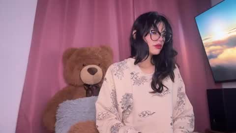 Allyson 3 online show from 25, 7, 2026